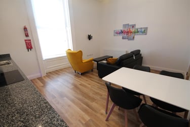 2 bed flat, Osborne Terrace, Sandyford, Newcastle, NE21NE - Image 2